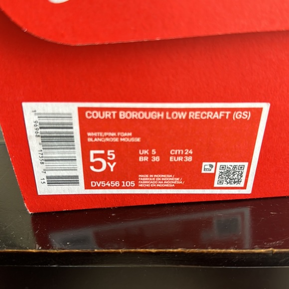 EUC Nike pink and white shoes - Picture 7 of 7